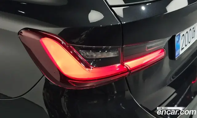 BMW 3 серия 2024 3.0 автомат (гидро), миниатюра 9