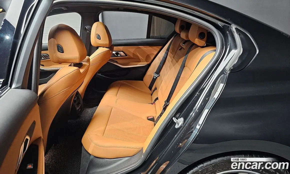 BMW 3 серия 2024 2.0 автомат (гидро), фото 17 BMW 3 серия 2024 2.0 автомат (гидро), фото 17