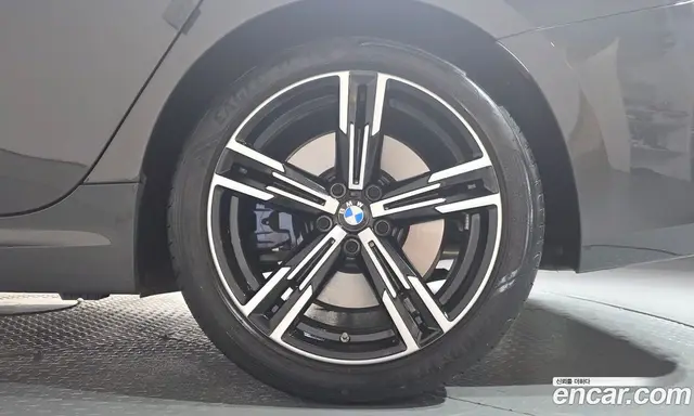 BMW 3 серия 2025 2.0 автомат (гидро), миниатюра 6 BMW 3 серия 2025 2.0 автомат (гидро), миниатюра 6