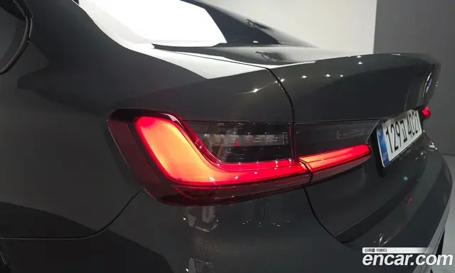 BMW 3 серия 2025 2.0 автомат (гидро), миниатюра 8 BMW 3 серия 2025 2.0 автомат (гидро), миниатюра 8