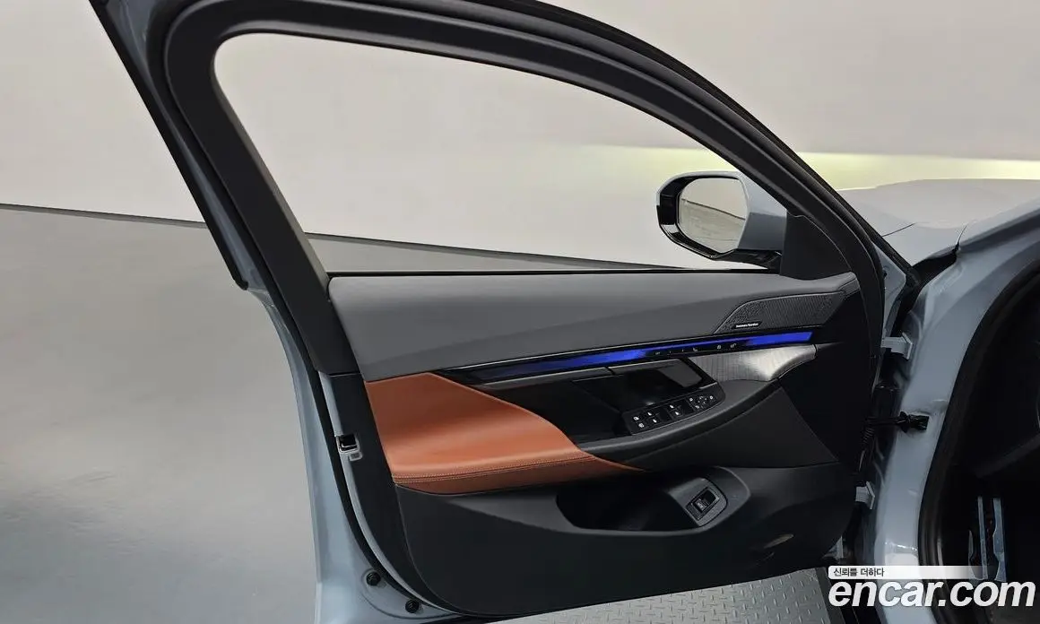 BMW 5 серия 2024 2.0 автомат (гидро), фото 14