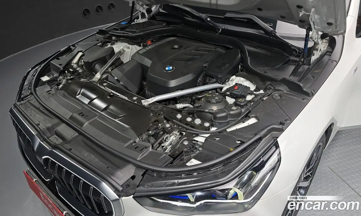 BMW 5 серия 2024 2.0 автомат (гидро), фото 6