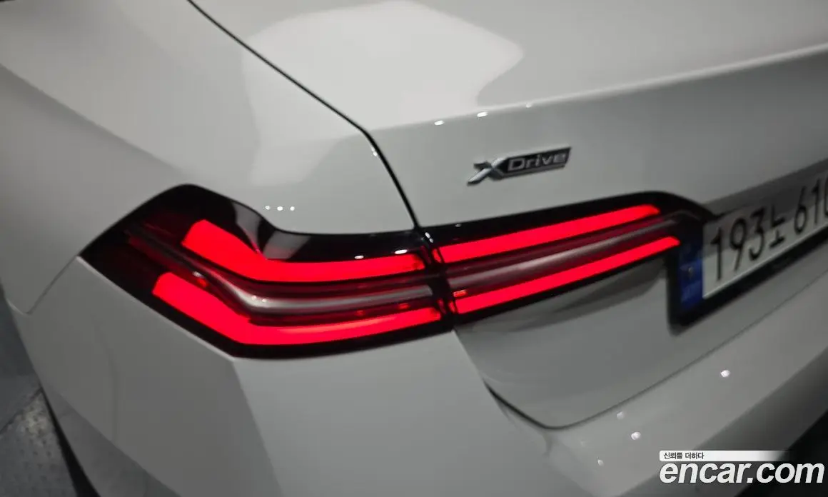 BMW 5 серия 2024 2.0 автомат (гидро), фото 9