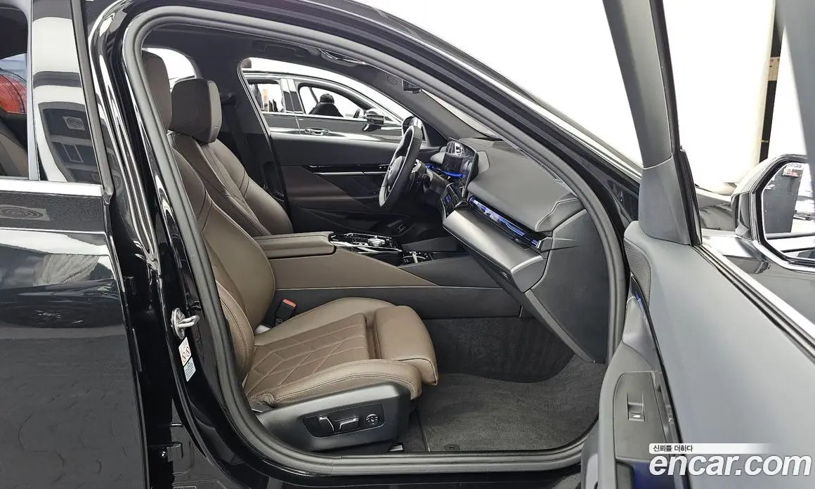 BMW 5 серия 2024 2.0 автомат (гидро), фото 17
