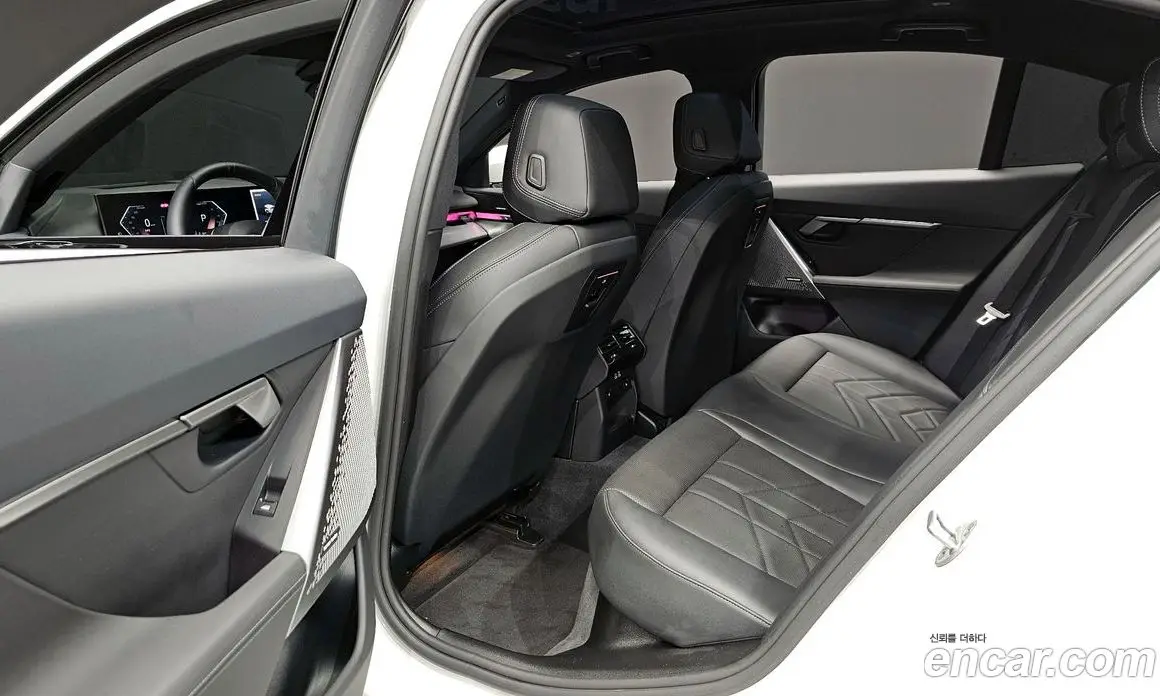 BMW 5 серия 2025 2.0 автомат (гидро), фото 17 BMW 5 серия 2025 2.0 автомат (гидро), фото 17
