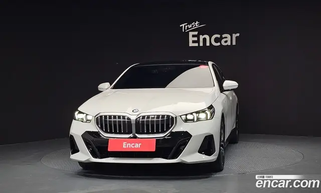 BMW 5 серия 2025 2.0 автомат (гидро), миниатюра 3 BMW 5 серия 2025 2.0 автомат (гидро), миниатюра 3