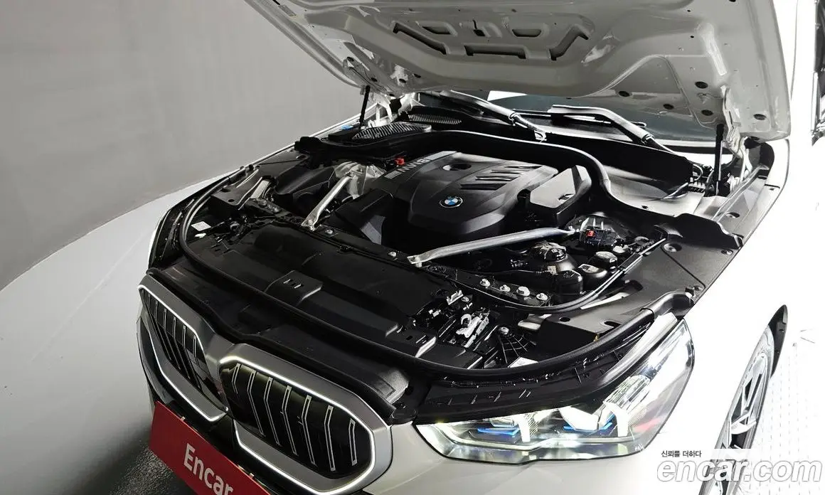 BMW 5 серия 2025 2.0 автомат (гидро), фото 6 BMW 5 серия 2025 2.0 автомат (гидро), фото 6