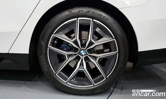 BMW 5 серия 2025 2.0 автомат (гидро), миниатюра 7 BMW 5 серия 2025 2.0 автомат (гидро), миниатюра 7