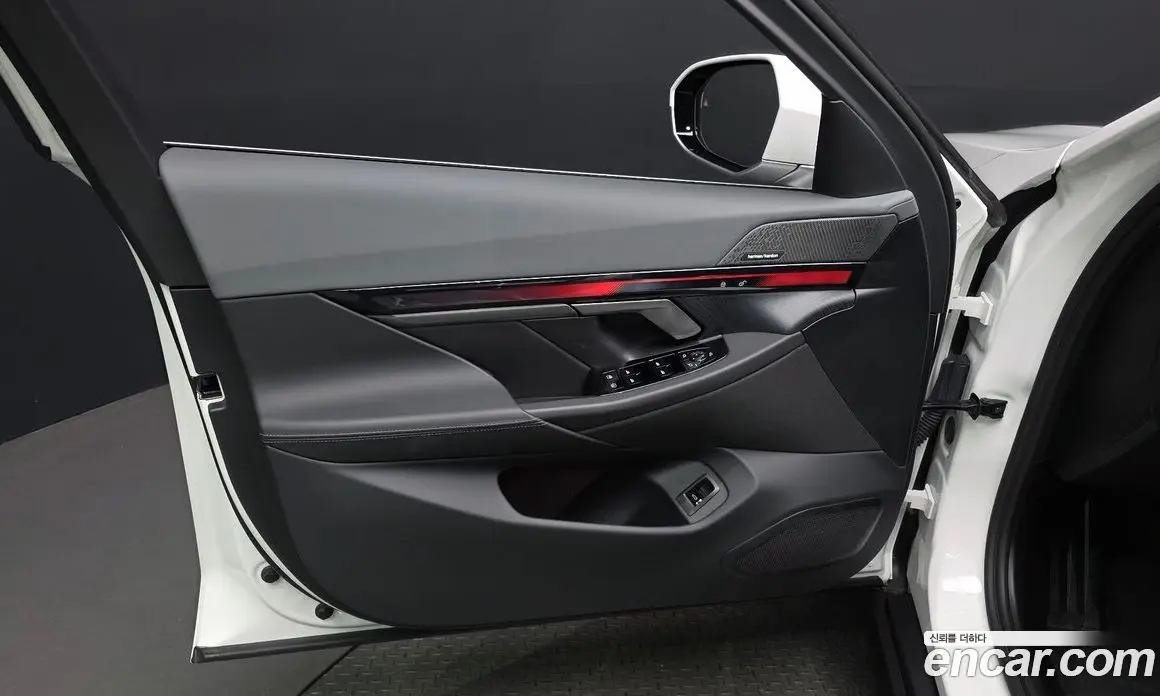BMW 5 серия 2025 2.0 автомат (гидро), фото 13