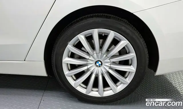 BMW 6 серия 2023 3.0 автомат (гидро), миниатюра 7 BMW 6 серия 2023 3.0 автомат (гидро), миниатюра 7