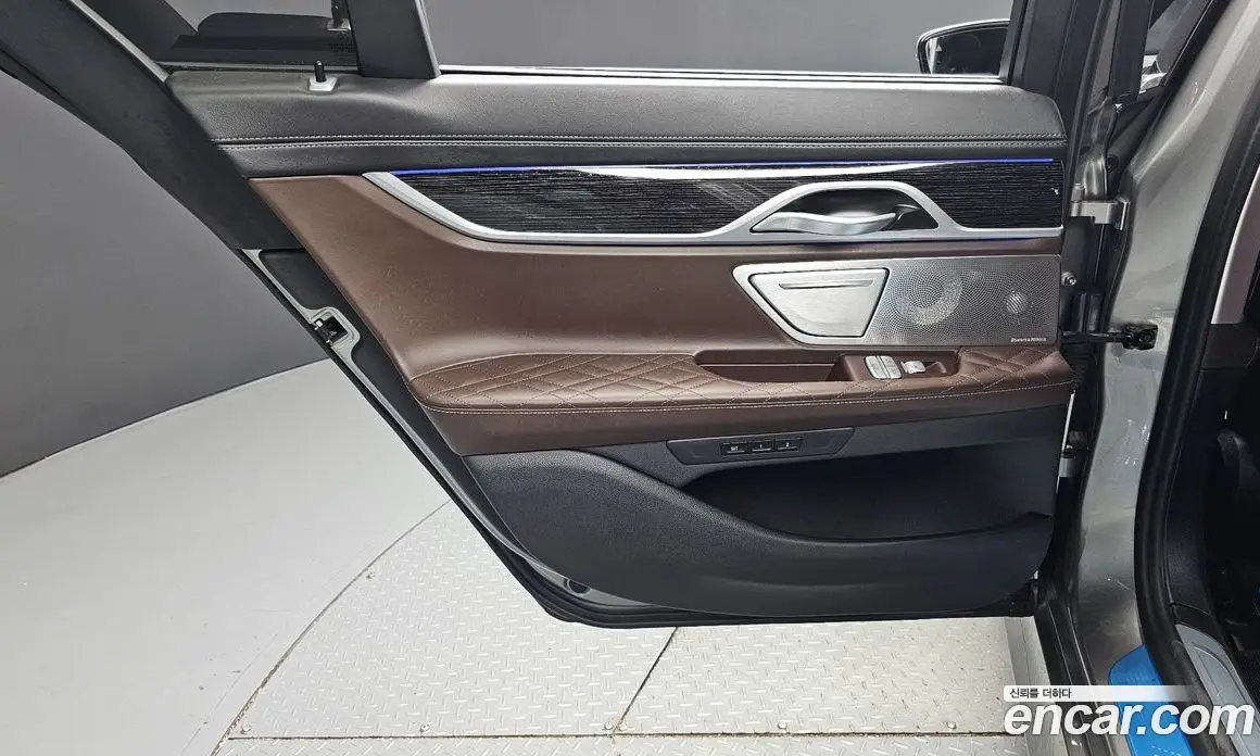 BMW 7 серия 2022 3.0 автомат (гидро), фото 15