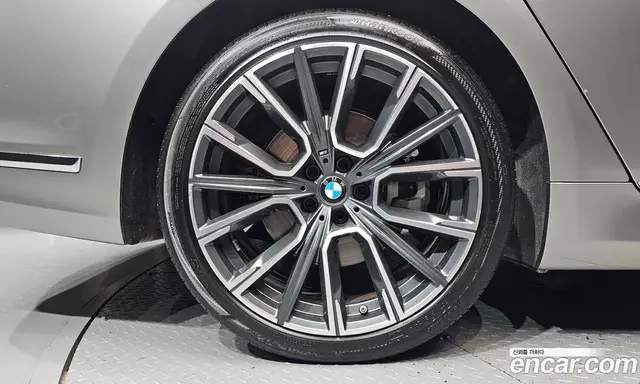 BMW 7 серия 2022 3.0 автомат (гидро), миниатюра 5