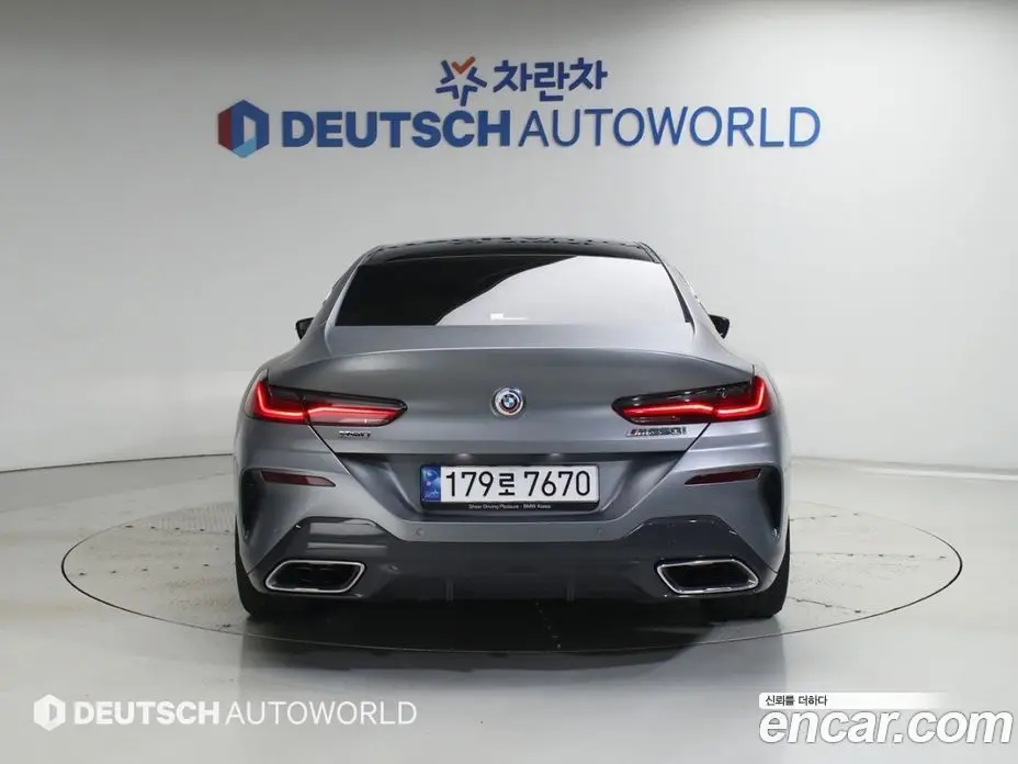 BMW 8 серия 2022 4.4 автомат (гидро), фото 4