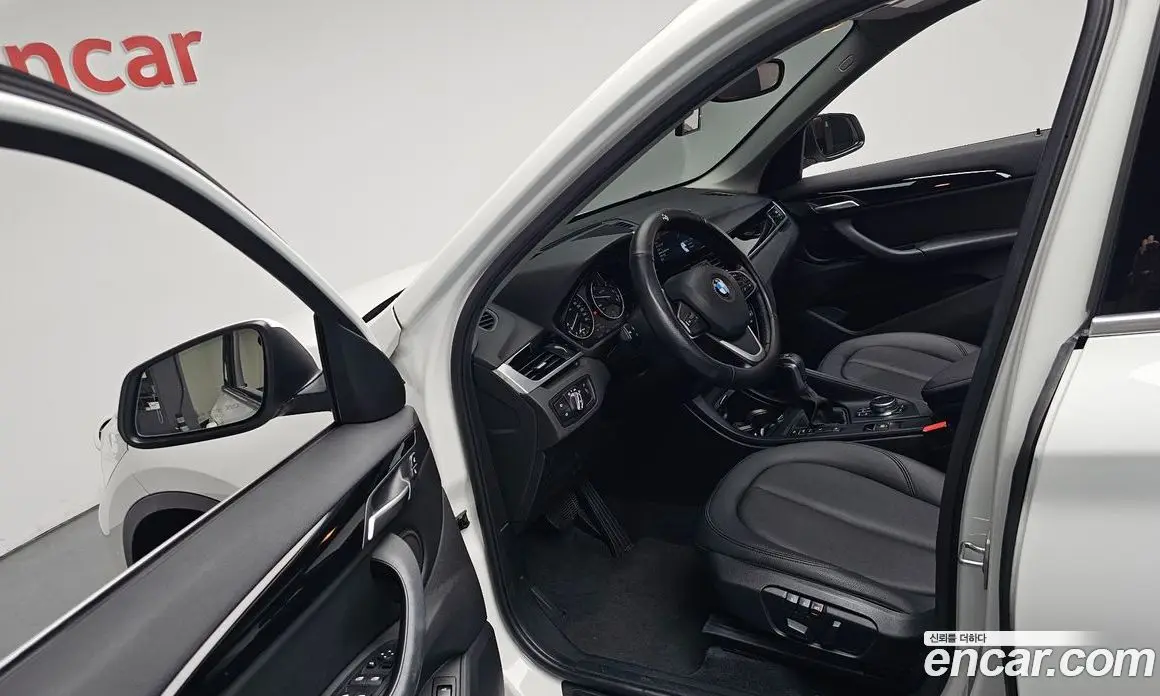 BMW X1 2017 2.0 автомат (гидро), фото 12 BMW X1 2017 2.0 автомат (гидро), фото 12
