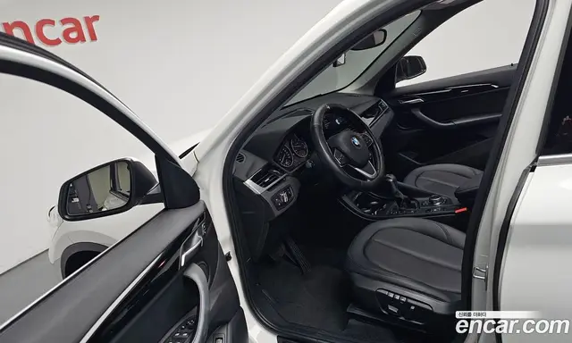 BMW X1 2017 2.0 автомат (гидро), миниатюра 12