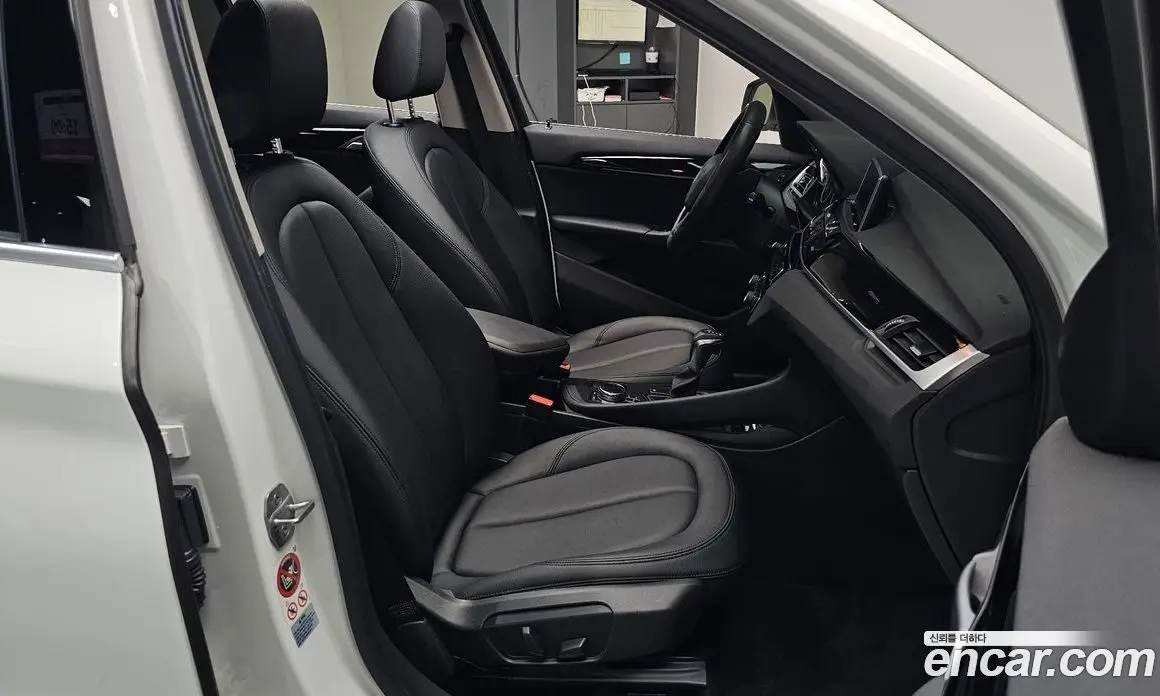 BMW X1 2017 2.0 автомат (гидро), фото 15 BMW X1 2017 2.0 автомат (гидро), фото 15