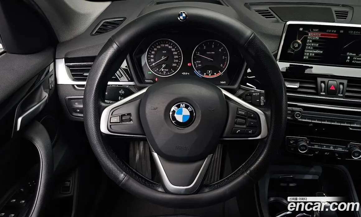 BMW X1 2017 2.0 автомат (гидро), фото 18 BMW X1 2017 2.0 автомат (гидро), фото 18