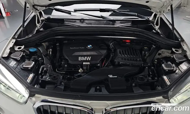 BMW X1 2017 2.0 автомат (гидро), миниатюра 5 BMW X1 2017 2.0 автомат (гидро), миниатюра 5