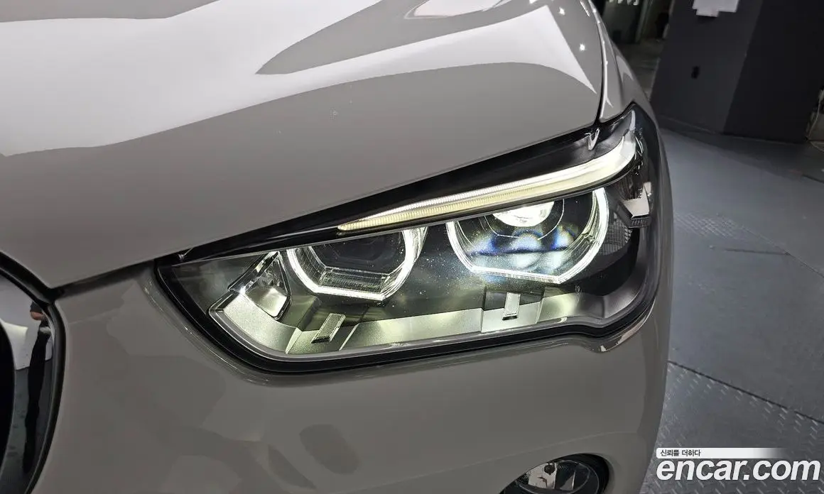 BMW X1 2017 2.0 автомат (гидро), фото 7 BMW X1 2017 2.0 автомат (гидро), фото 7