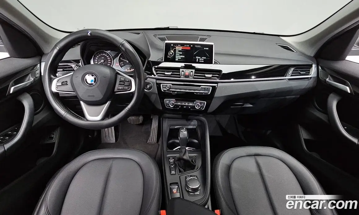 BMW X1 2017 2.0 автомат (гидро), фото 9 BMW X1 2017 2.0 автомат (гидро), фото 9