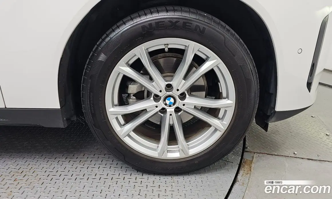 BMW X3 2026 2.0 автомат (гидро), фото 7