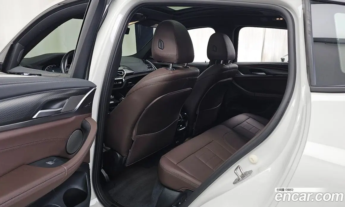 BMW X4 2022 2.0 автомат (гидро), фото 16