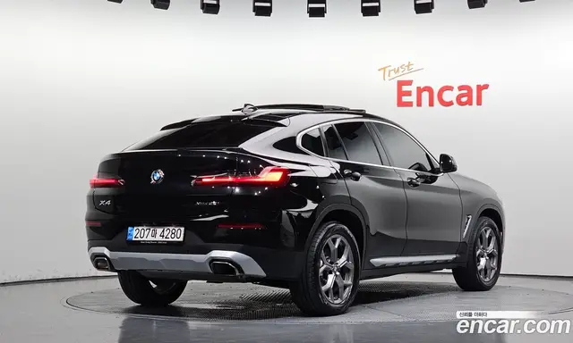 BMW X4 2023 2.0 автомат (гидро), миниатюра 2
