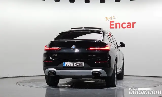 BMW X4 2023 2.0 автомат (гидро), миниатюра 4