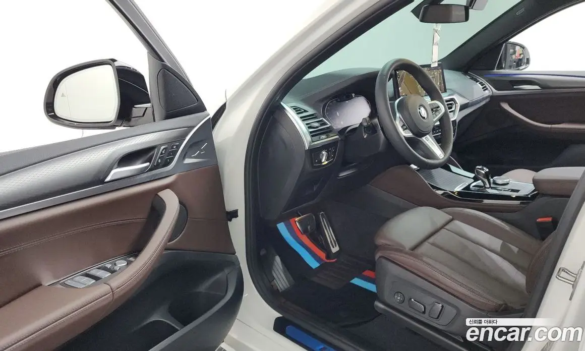 BMW X4 2025 2.0 автомат (гидро), фото 13