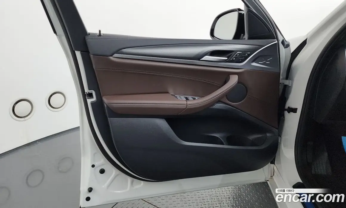 BMW X4 2025 2.0 автомат (гидро), фото 14