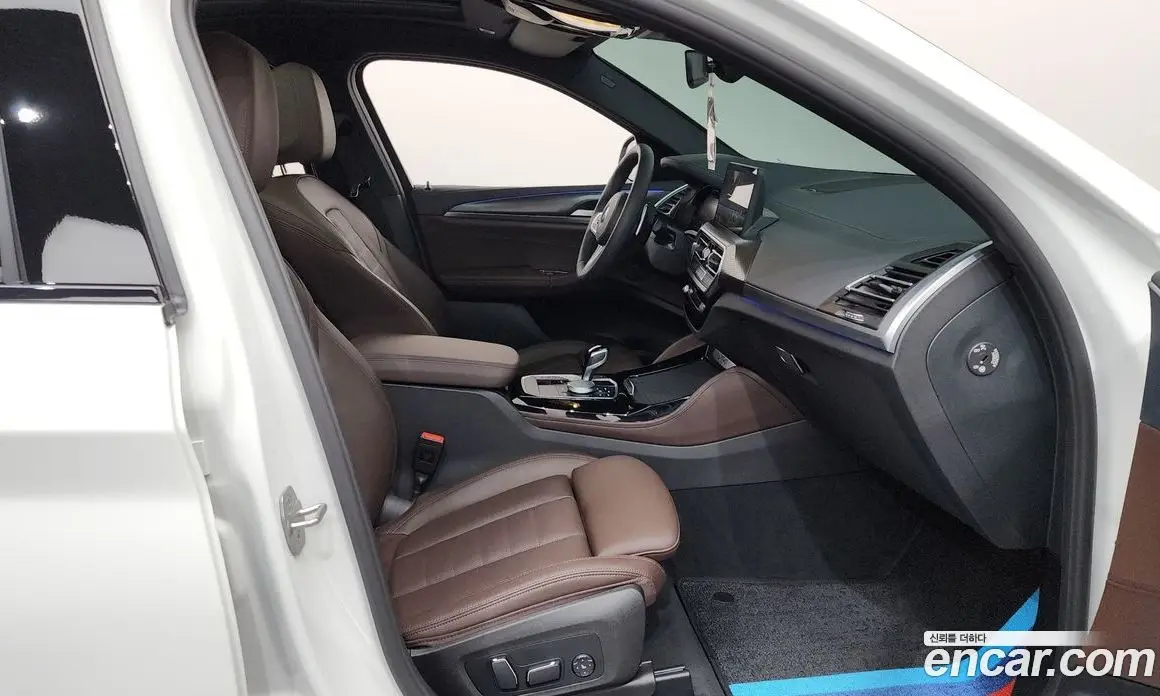 BMW X4 2025 2.0 автомат (гидро), фото 16