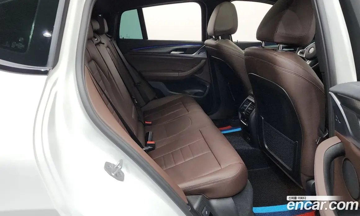 BMW X4 2025 2.0 автомат (гидро), фото 17
