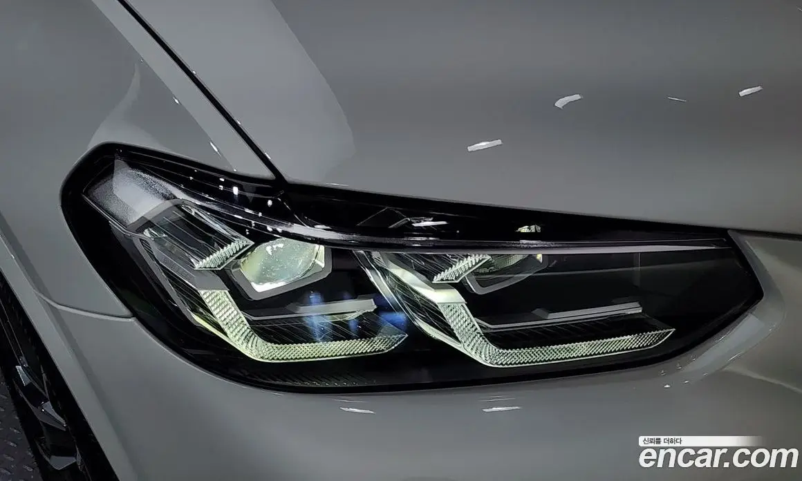 BMW X4 2025 2.0 автомат (гидро), фото 8