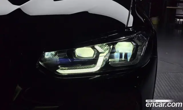 BMW X4 2025 2.0 автомат (гидро), миниатюра 7