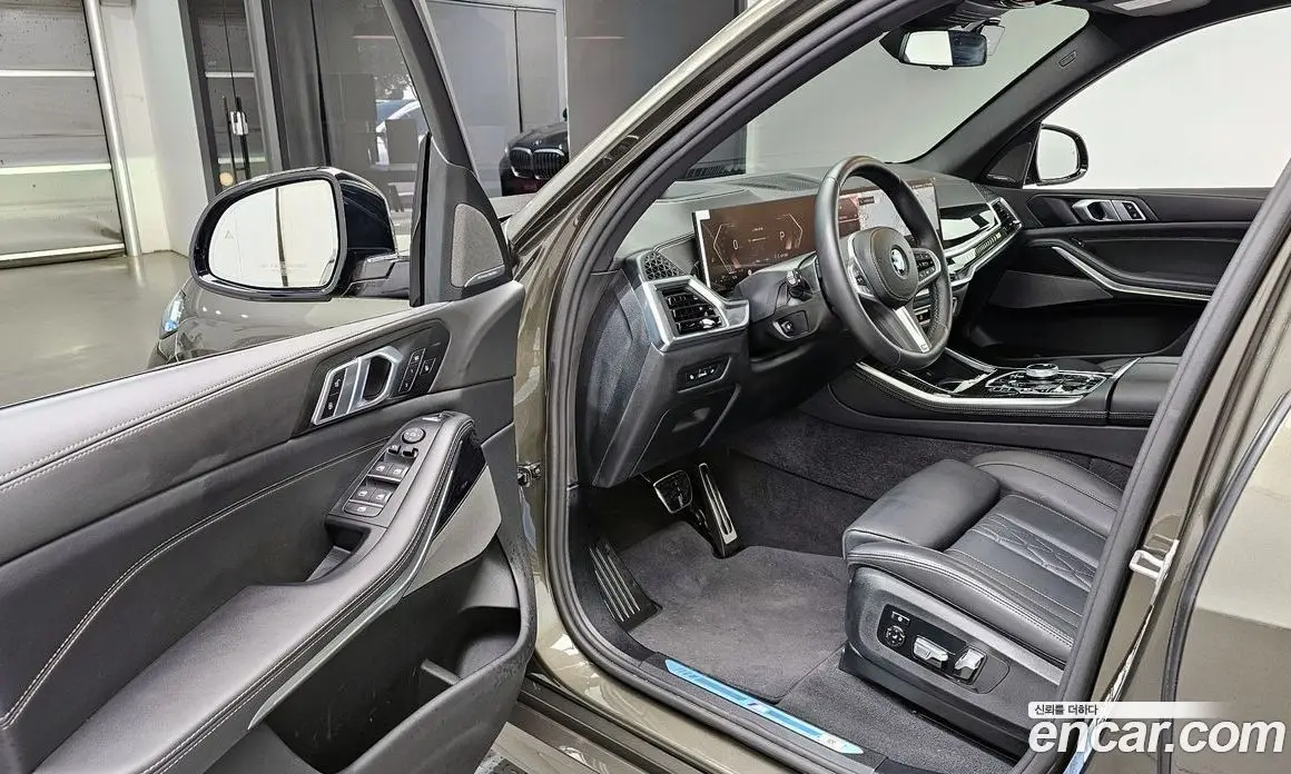 BMW X5 2025 3.0 автомат (гидро), фото 13