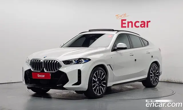 BMW X6, 2023, 60 071 км