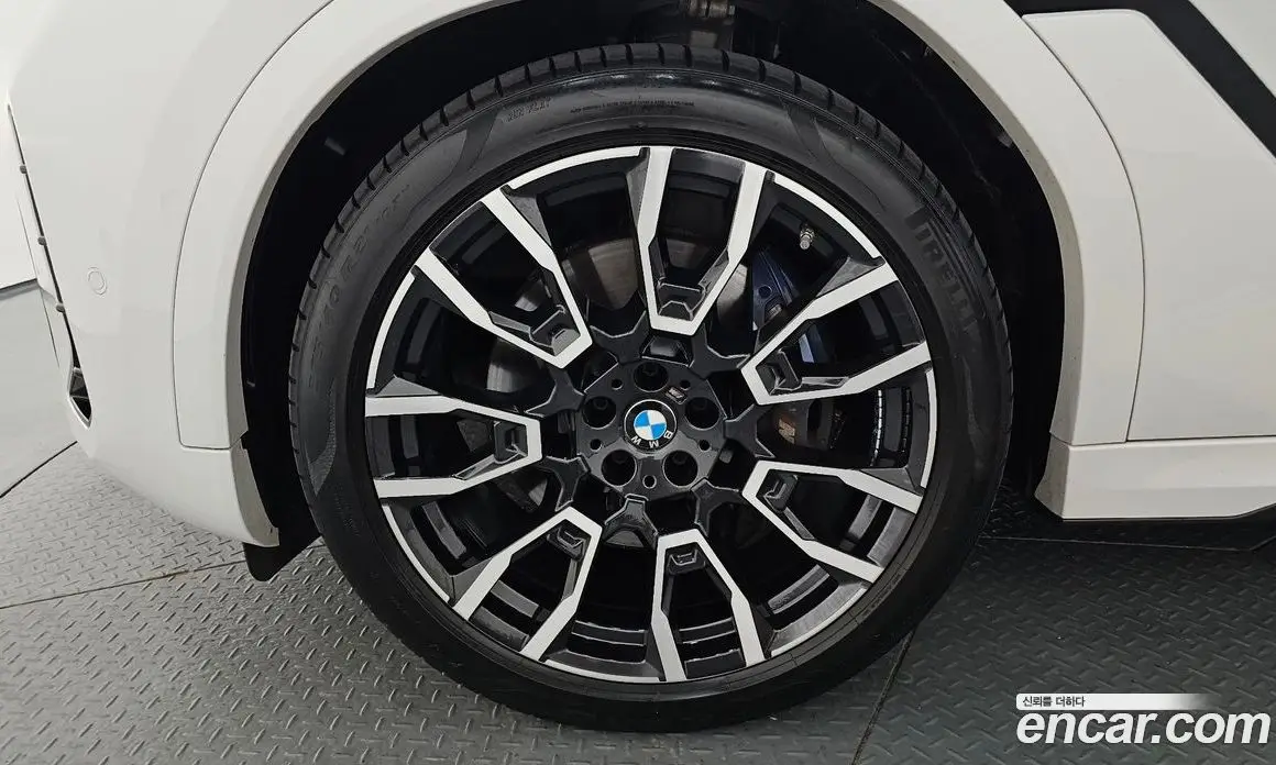 BMW X6 2023 3.0 автомат (гидро), фото 5 BMW X6 2023 3.0 автомат (гидро), фото 5