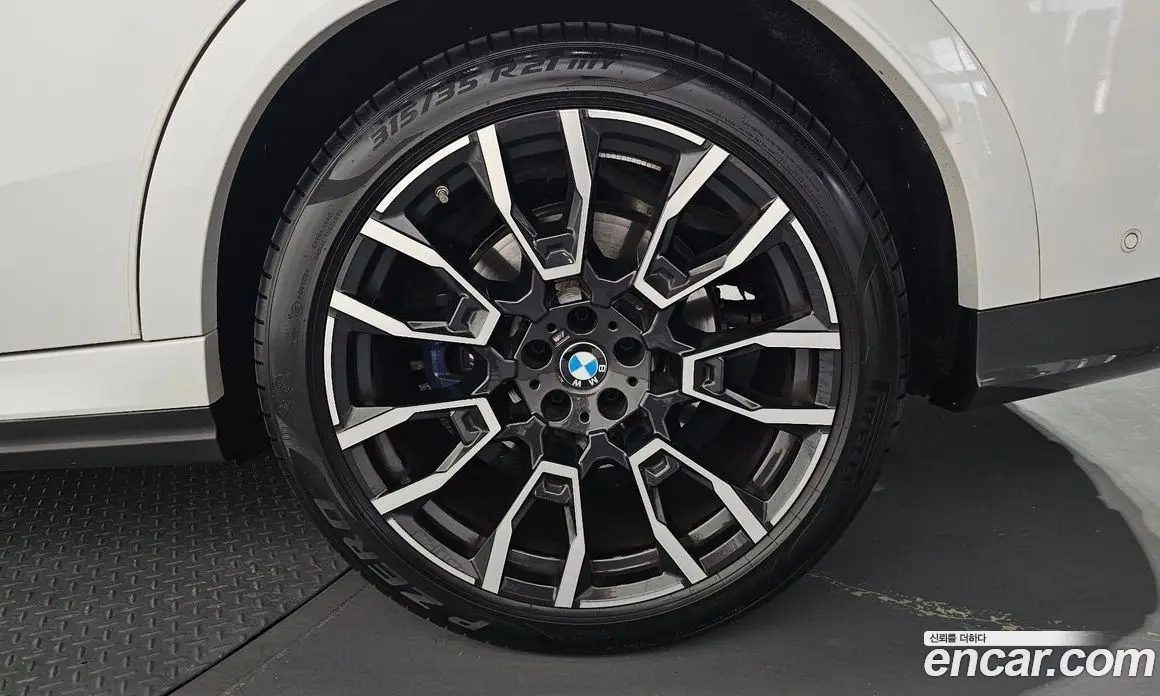 BMW X6 2023 3.0 автомат (гидро), фото 7 BMW X6 2023 3.0 автомат (гидро), фото 7