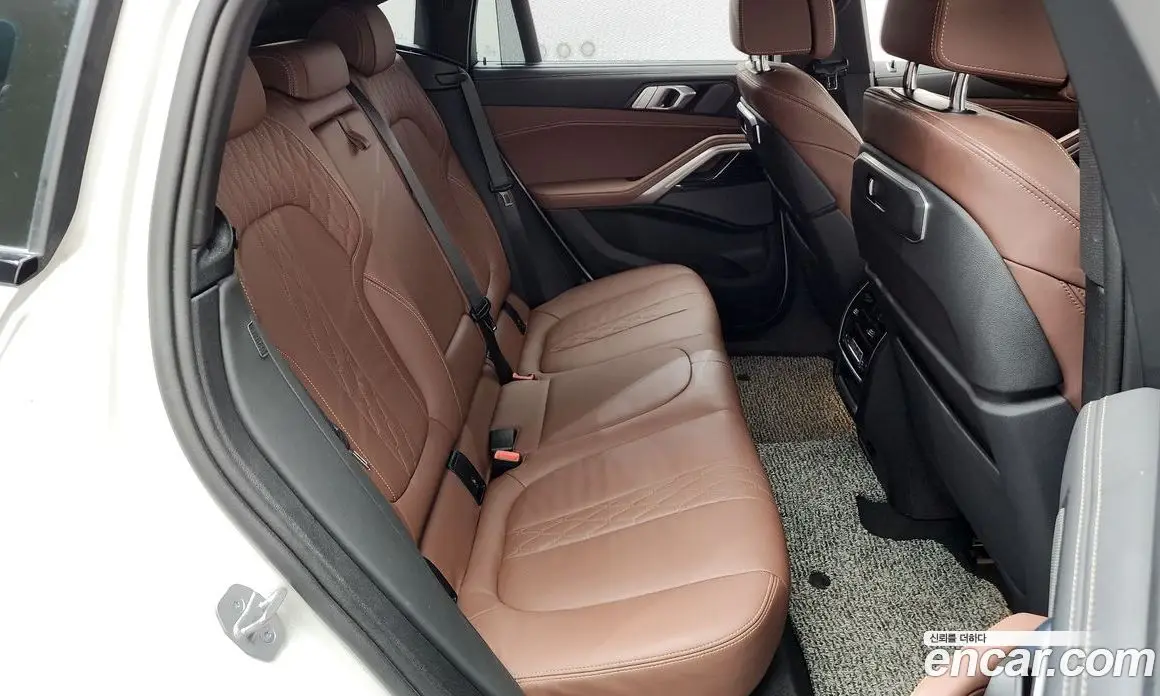 BMW X6 2024 3.0 автомат (гидро), фото 17