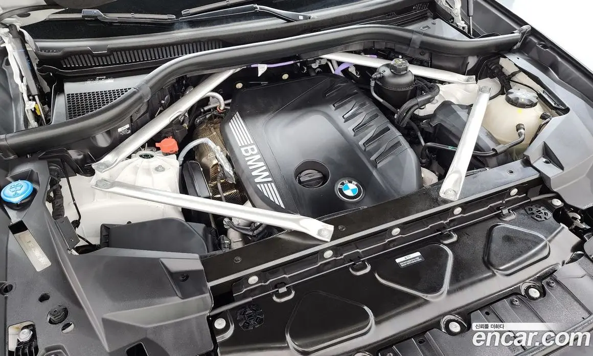 BMW X6 2024 3.0 автомат (гидро), фото 6