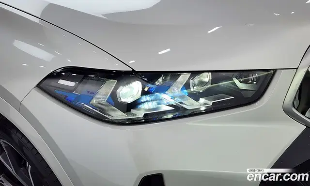 BMW X6 2024 3.0 автомат (гидро), миниатюра 8