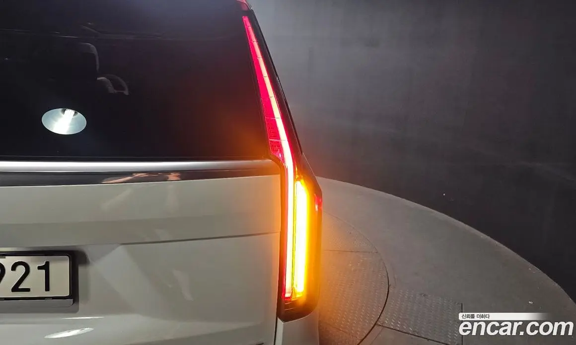 Cadillac Escalade 2022 6.2 автомат (гидро), фото 8 Cadillac Escalade 2022 6.2 автомат (гидро), фото 8