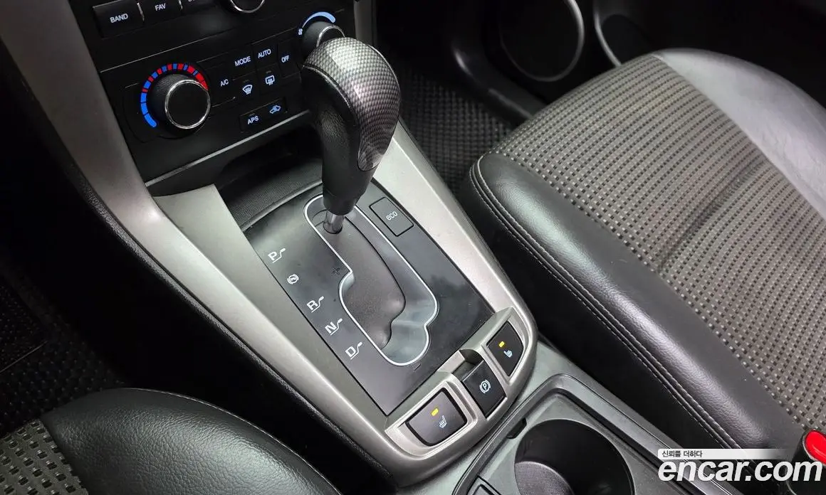 Chevrolet Captiva 2012 2.0 автомат (гидро), фото 12
