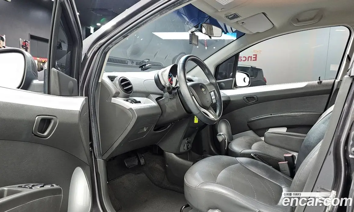Chevrolet Spark 2015 1.0 автомат (гидро), фото 12