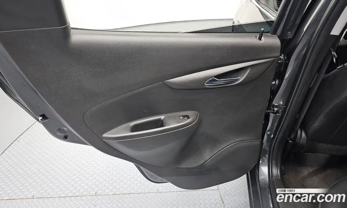 Chevrolet Spark 2017 1.0 автомат (гидро), фото 15