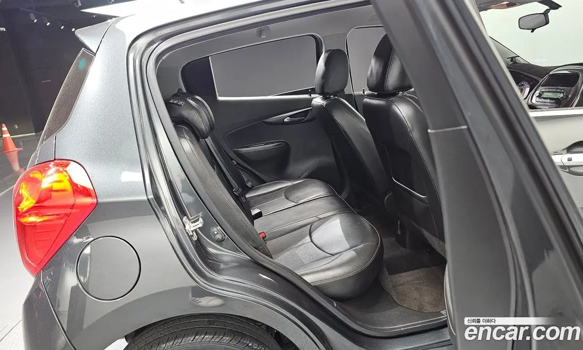 Chevrolet Spark 2017 1.0 автомат (гидро), фото 17