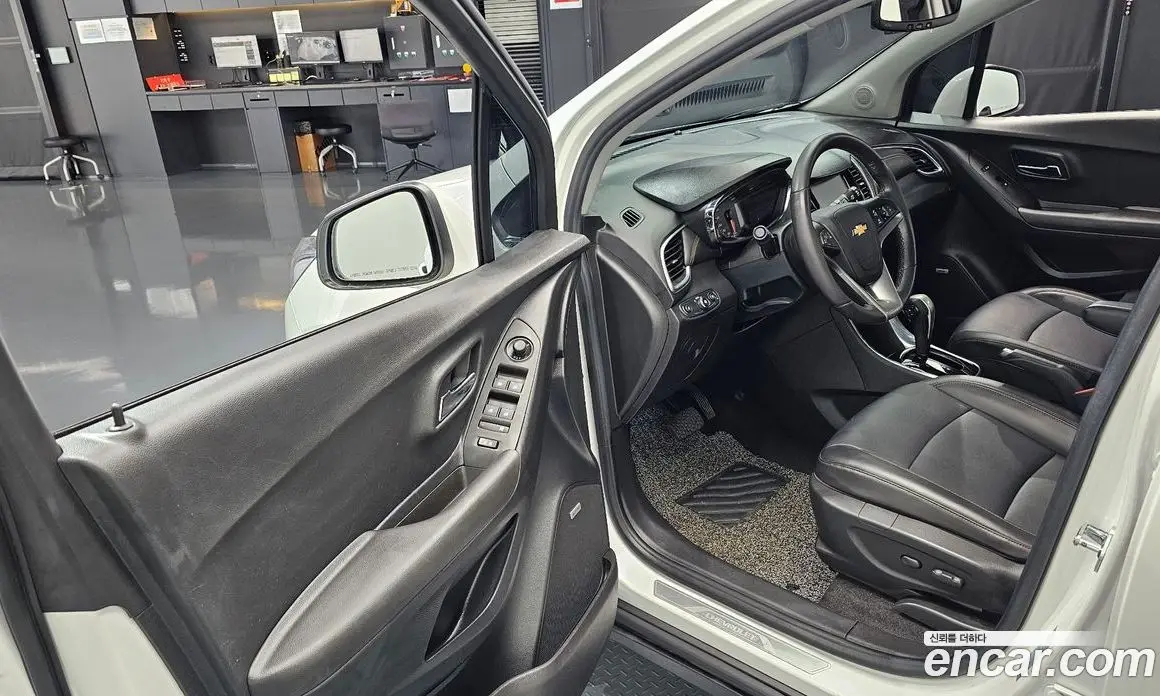 Chevrolet Trax 2017 1.4 автомат (гидро), фото 12 Chevrolet Trax 2017 1.4 автомат (гидро), фото 12