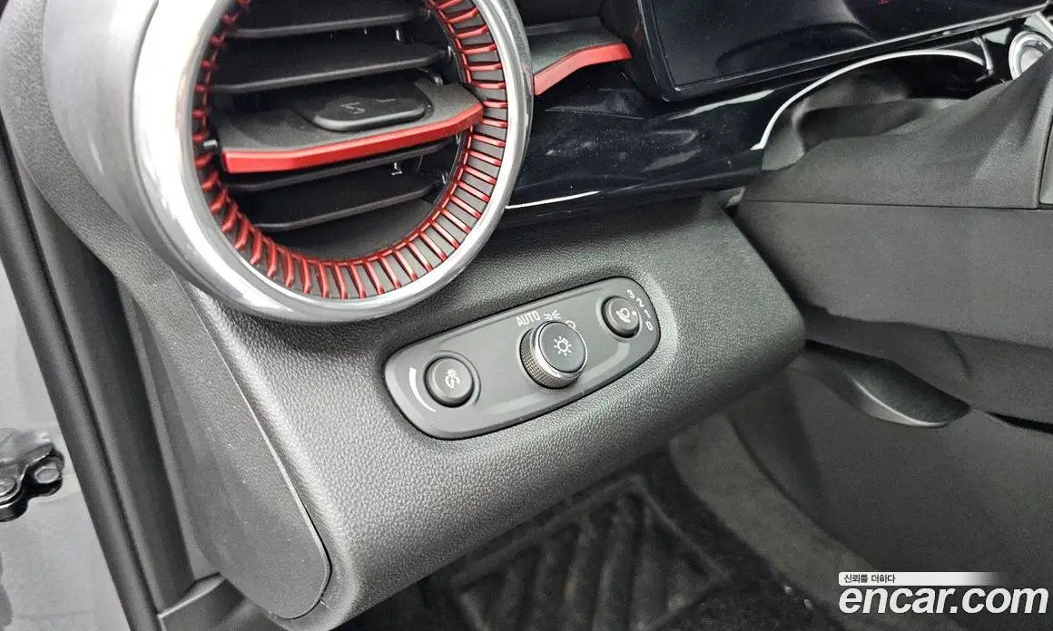 Chevrolet Trax 2025 1.2 автомат (гидро), фото 16
