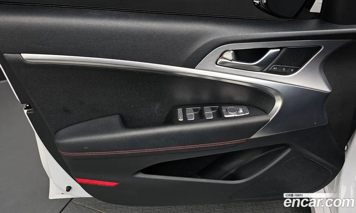 Genesis G70 2019 2.0 автомат (гидро), фото 14 Genesis G70 2019 2.0 автомат (гидро), фото 14