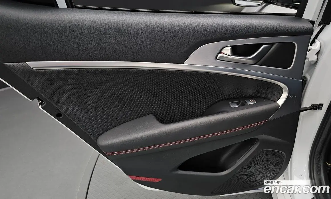 Genesis G70 2019 2.0 автомат (гидро), фото 15 Genesis G70 2019 2.0 автомат (гидро), фото 15